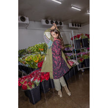 Load image into Gallery viewer, CIRCULAR by Maud Alice DAINTY - Gourmet Jacket - HOME NOTES Army green & Cherry Roses