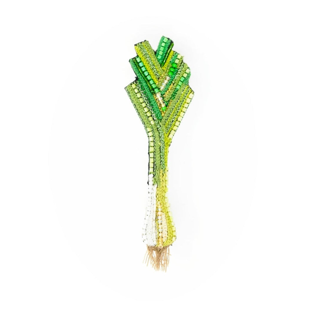 TROVELORE - Leek Brooch