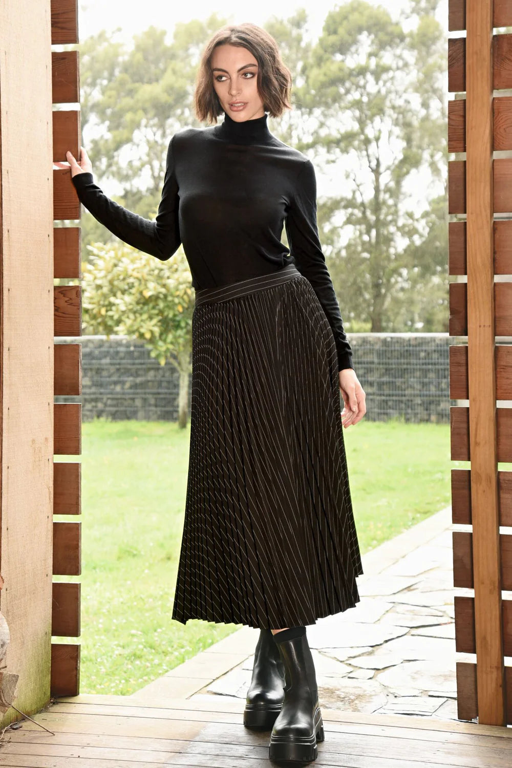 COOPER by Trelise Cooper Take A Pleat Skirt BLACK PINSTRIPE