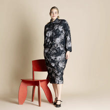 Load image into Gallery viewer, MEGAN SALMON - Cabbage Rose Balmoral Cardigan - MUSHROOM-GREY &amp; BLACK