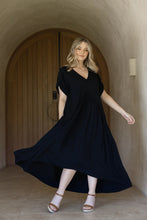 Load image into Gallery viewer, Peak Maxi Dress - BLACK